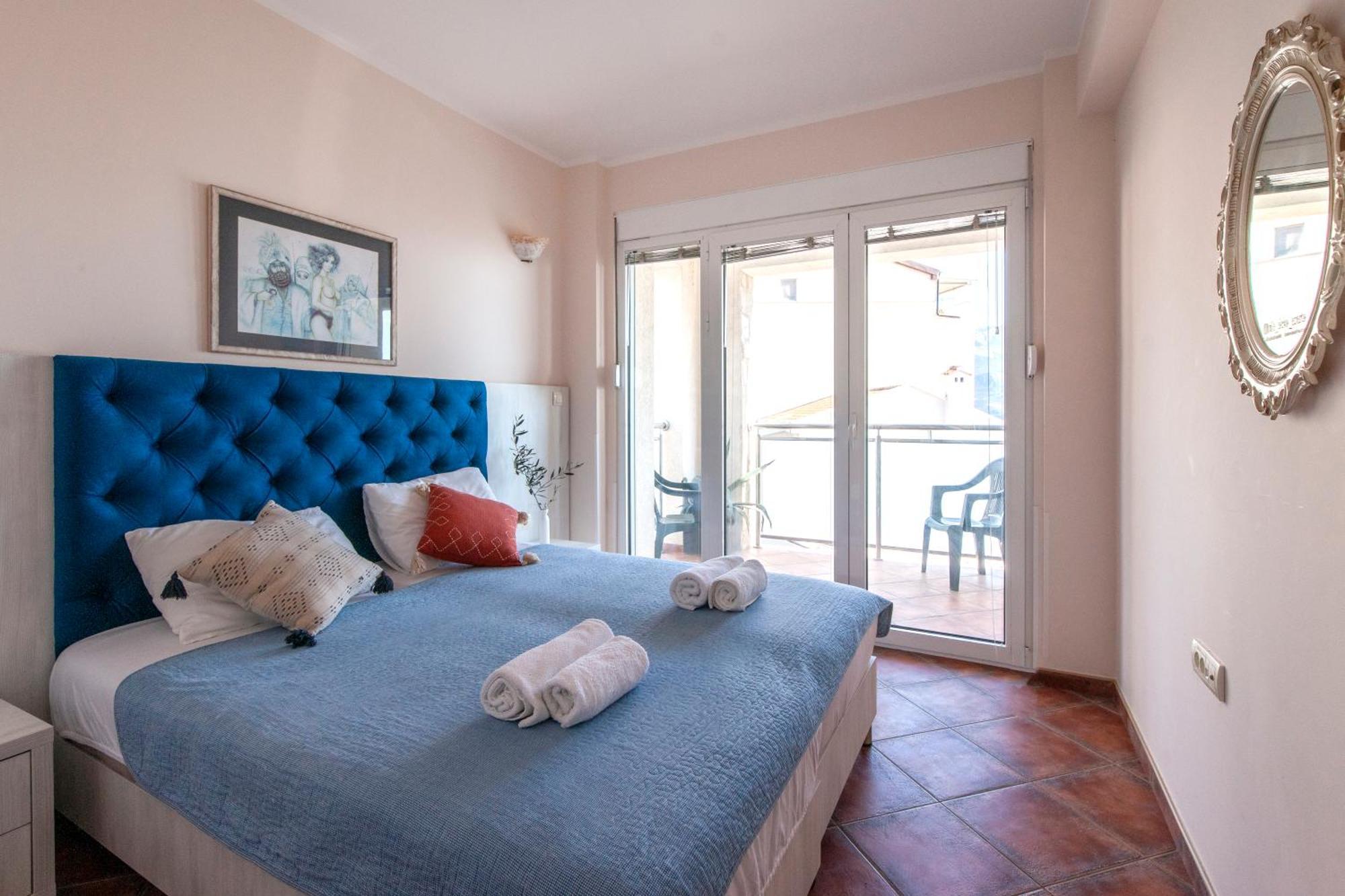 בודווה Mila & Aleksandr Apartments מראה חיצוני תמונה