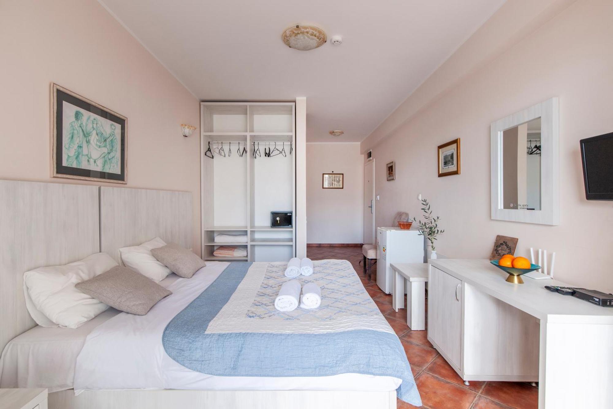 בודווה Mila & Aleksandr Apartments מראה חיצוני תמונה