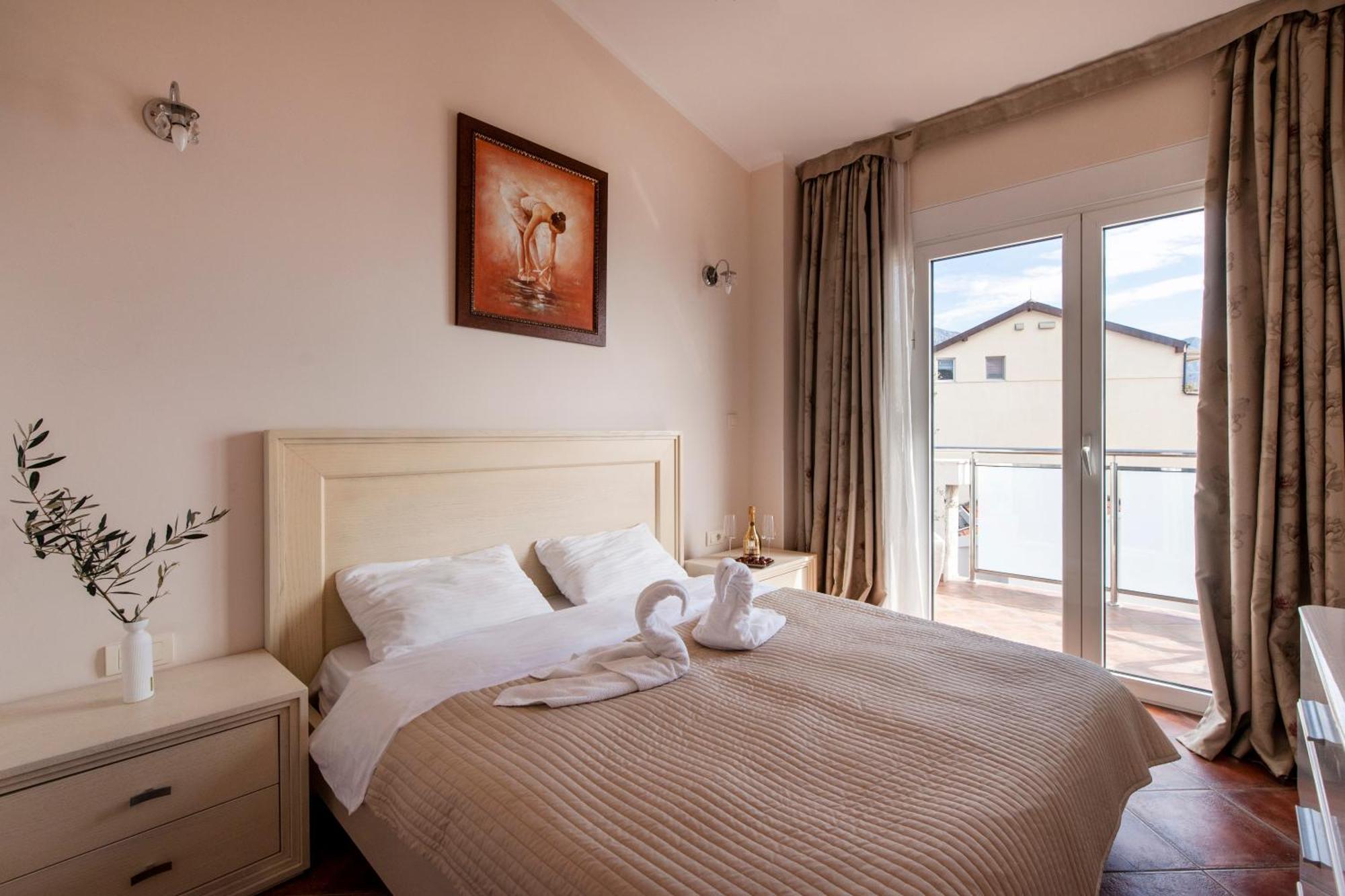 בודווה Mila & Aleksandr Apartments מראה חיצוני תמונה