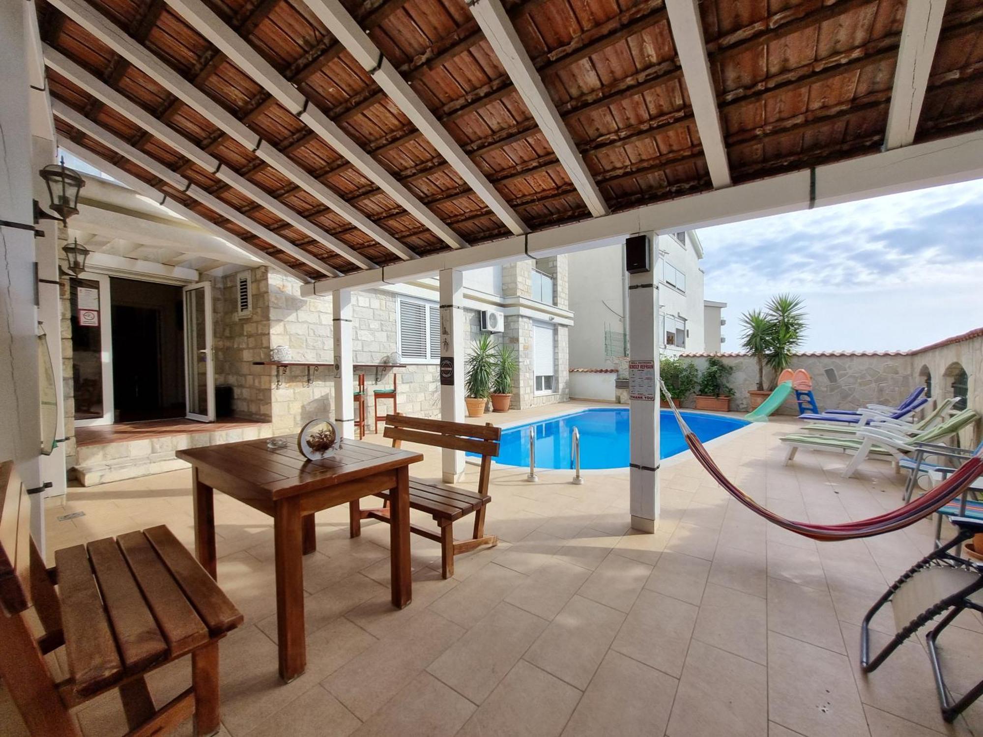בודווה Mila & Aleksandr Apartments מראה חיצוני תמונה